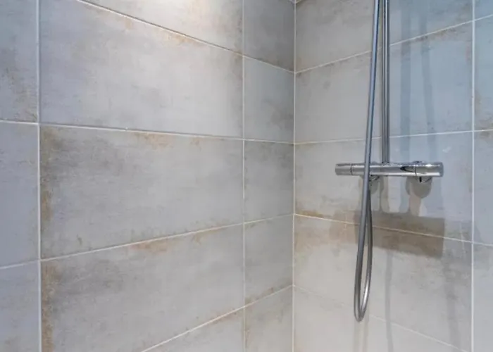 Appartement Remarquable T2 Avec Terrasse *